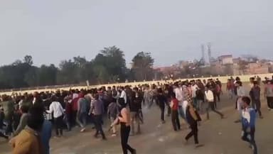 पुपरी: बाजपट्टी: श्री रघुनाथ प्रसाद नेपाली उच्च विद्यालय में क्रिकेट टूर्नामेंट के फाइनल में बेलहिया की जीत