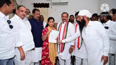 వర్ని: నగరంలో లబ్ధిదారులకు సీఎంఆర్ఎఫ్ చెక్కులను పంపిణీ చేసిన షబ్బీర్ అలీ, మహేష్ కుమార్ గౌడ్