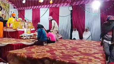 बहराइच जिले
के भौखारा मटेरा में चल रहे श्री राम कथा में आज विदाई गीत के साथ कथा का समापन हुआ