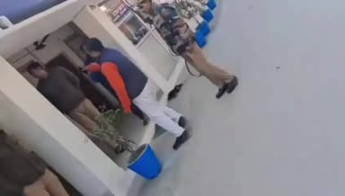 रामपुर: कैमरी थाने में मामूली बात को लेकर बजरंग दल कार्यकर्ता ने थाने को आग लगाने की दी धमकी, वीडियो वायरल होने पर मांगी माफी