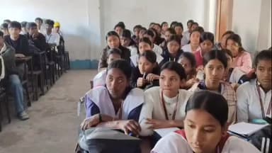 ফাঁসিদেওয়া: এবিটিএর উদ্যোগে মাধ্যমিক পরিক্ষার্থীদের নিয়ে ফাঁসিদেওয়ায় শিক্ষার্থী সহায়তা শিবির