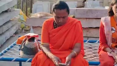 धुळे: धुळ्यात आचारसंहितेचा फज्जा? शिक्षकांना प्रचाराला जुंपल्याने पार्वती जोगींची मनपा आयुक्तांकडे तक्रार