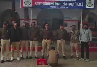 टीकमगढ़: कोतवाली थाना पुलिस ने बैटरी चोरी करने वाले आरोपी को किया गिरफ्तार