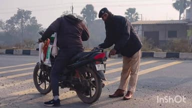 मखदुमपुर: एसपी के निर्देश पर प्रखंड सहित जिले में सघन वाहन जांच अभियान, ₹51500 का जुर्माना वसूला गया