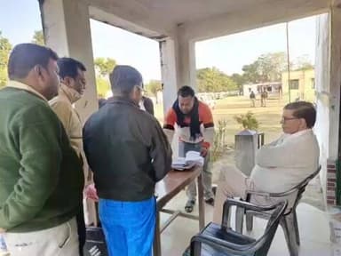 बीसलपुर: जिले भर में तमाम मतदान बूथ पर मतदाता सूची का किया गया वाचन, डीएम ने भी देखी हकीकत