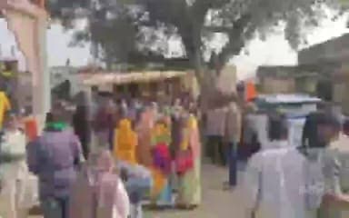 पेटलावद: पेटलावद में गो-माता को राष्ट्रमाता घोषित करने और सामाजिक समरसता के लिए निकाली गई विशाल पदयात्रा