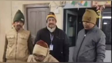 कुमारखंड: कुमारखंड थाना क्षेत्र में पुलिस पदाधिकारी ने विभिन्न बैंकिंग एवं सार्वजनिक संस्थानों का किया निरीक्षण