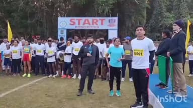 চুঁচুড়া-মগরা: পুলিশ ও জেলা প্রশাসনের যৌথ উদ্যোগে চুঁচুড়ায় আয়োজিত হল মিনি ম্যারাথন প্রতিযোগিতা