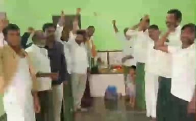 అలంపూర్: అయిజ పట్టణంలో ఘనంగా స్వామి వివేకానంద జయంతి వేడుకలు నిర్వహణ