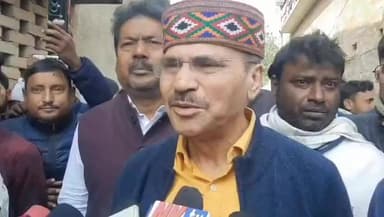 নবগ্রাম: নবগ্রামে নিহত শিশু কন্যার বাড়িতে এসে বিস্ফোরক অভিযোগ করেন কংগ্রেস নেতা অধীর রঞ্জন চৌধুরী