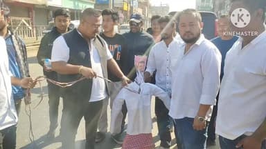 আমগুৰি: আমগুৰিত ৰেজাউল কৰিম সৰকাৰৰ প্ৰতিকৃতি দাহ