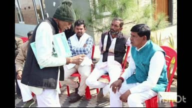 पठारी: क्षेत्र के एक दर्जन से अधिक नागरिकों ने विभिन्न समस्याओं के समाधान के लिए विधायक को दिए आवेदन