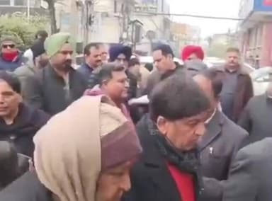 ਹੁਸ਼ਿਆਰਪੁਰ: ਸੈਂਟਰਲ ਟਾਊਨ ਵਿੱਚ ਵਿਧਾਇਕ ਜਿੰਪਾ ਨੇ ਗਲੀ ਨਿਰਮਾਣ ਦਾ ਕਾਰਜ ਕਰਵਾਇਆ ਸ਼ੁਰੂ