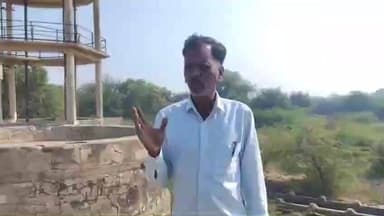 સાયલા: સાયલા ગુદીયાલા ગામ માં ભર શિયાળે પાણી સમસ્યા અનેક વખત રજૂઆત કરવામાં આવી છે છતાં કોઈ નિકાલ આવ્યો નથી