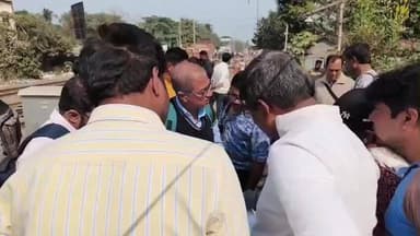 বারাসাত ১: দত্তপুকুর নিবাধূই স্কুলের মাঠ সংস্কারে তৎপর প্রশাসন: রেলের উপস্থিতিতে সম্পন্ন হলো জমি পরিমাপ