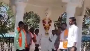 పత్తికొండ: పత్తికొండలో బిజెపి నేతలు స్వామి వివేకానంద జయంతి వేడుకలు