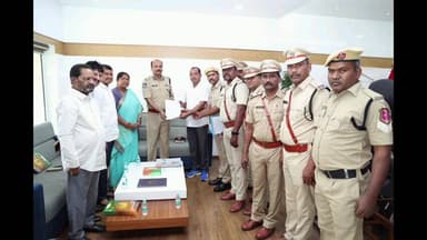 ములుగు: మేడారంలో భద్రతను పటిష్ఠం చేయండి : మంత్రి సీతక్క