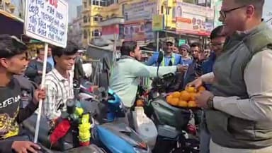 গঙ্গারামপুর: ব্যাটারি চালিত স্কুটিতেও লাগবে রেজিস্ট্রেশন ও লাইন্সেস,সর্তক বার্তা গঙ্গারামপুর ট্রাফিক পুলিশের