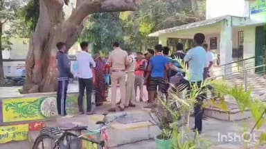 ହିଞ୍ଜିଳି: ହିଞ୍ଜିଳି କାଟୁ ନିର୍ବାଚନ ମଣ୍ଡଳୀ ଶେରଗଡ଼ ଥାନା ଅନ୍ତର୍ଗତ ହାଡ଼ିଚିରା ଗ୍ରାମ ନିକଟରେ ଡାଲା ଅଟୋ ଓଲଟି ଜଣେ ମୃତ୍ୟୁ ଅନେକ ଆହତ ହୋଇଥିବା ସଚନା