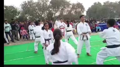 সাগরদিঘি: সাগরদিঘীতে থানা প্রাঙ্গনে ক্যারাটে প্রশিক্ষণ শিবির