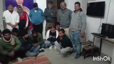 उदयपुर: उदयपुर और साइबर सेल की संयुक्त पुलिस टीम ने जुआ एक्ट में 17 आरोपियों को गिरफ्तार, ₹140310 और 52 पत्तियां ज़ब्त