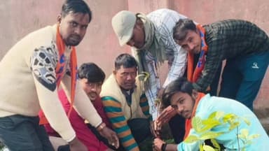 मझौलिया: अहवर कुड़िया में स्वामी विवेकानंद जयंती पर अभाविप मझौलिया इकाई ने किया पौधारोपण, युवाओं को दिया प्रेरणा का संदेश