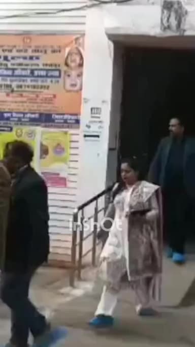 बांगरमऊ: बांगरमऊ सामुदायिक स्वास्थ्य केंद्र में मुख्यमंत्री के निर्देश पर स्वास्थ्य सेवाओं की जांच के लिए पहुंची एक टीम