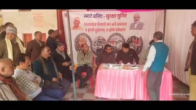 गोंडा: सड़क सुरक्षा को लेकर परिवहन विभाग की पहल, रोडवेज बस स्टैंड पर स्वास्थ्य परीक्षण कैम्प लगाया गया