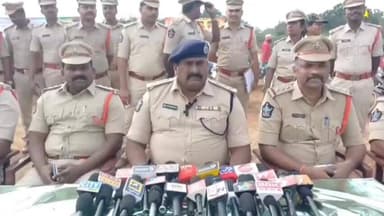 వినుకొండలో మారణాయుధాలు, వాహనాల సీజ్