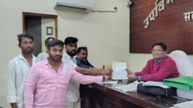 वणी: तालुक्यात घरकुल लाभार्थ्यांना मोफत रेती न मिळाल्याने संताप; युवासेना ठाकरे गटाचे उपविभागीय अधिकारी यांना निवेदन