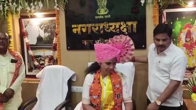 वणी: नगराध्यक्ष विद्या आत्राम यांची नगरपरिषद कार्यालयात पत्रकार परिषद, शंभर दिवसाच्या विकास आराखड्याबाबत दिली माहिती