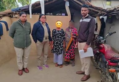 ନୂଆପଡା: କୋମନା ପୋଲିସ ଦ୍ବାରା ନିଖୋଜ ମହିଳା ଉଦ୍ଧାର ଓ ପରିବାରକୁ ହସ୍ତାନ୍ତର ନେଇ ଏସପିଙ୍କ ସୂଚନା