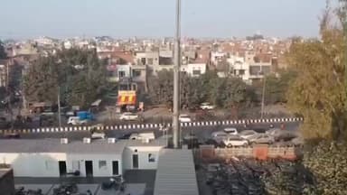 ਅੰਮ੍ਰਿਤਸਰ 2: ਗੇਟ ਹਕੀਮਾਂ ਇਲਾਕੇ ਦੇ ਵਿੱਚ ਪੰਜਾਬ ਪੁਲਿਸ ਦੇ ਅਧਿਕਾਰੀਆਂ ਵੱਲੋਂ ਡਰੋਨ ਉਡਾ ਕੇ ਚਾਈਨਾ ਡੋਰ ਵਾਲਿਆਂ ਦੇ ਅੱਗੇ ਕੀਤੀ ਅਪੀਲ