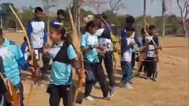 खूंटी: अखिल भारतीय विद्यार्थी परिषद खूंटी द्वारा बिरसा कॉलेज परिसर में तीरंदाजी प्रतियोगिता का आयोजन
