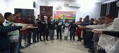 गढ़वा: राष्ट्रीय युवा दिवस पर प्रधान जिला एवं सत्र न्यायाधीश के निर्देश पर सैकड़ों लोगों ने नशा मुक्ति की शपथ ली