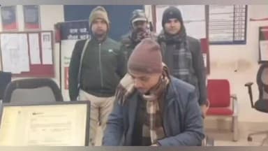 सिंघेश्वर: सिंहेश्वर थाना क्षेत्र में पुलिस पदाधिकारी द्वारा बैंकिंग एवं सार्वजनिक स्थानों की जांच की गई