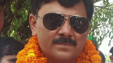 कासगंज: किसान यूनियन स्वराज के राष्ट्रीय अध्यक्ष कुलदीप पाण्डेय की 28.58 लाख की संपत्ति होगी कुर्क, कोर्ट ने जारी किया आदेश