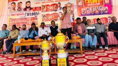 पिथौरा: पिथौरा में T-ट्वेन्टी क्रिकेट प्रतियोगिता का तीसरा दिन, पत्रकारों ने खिलाड़ियों का उत्साह बढ़ाया