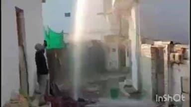 सिवनी मालवा: अरविंद गली में नर्मदा पाइप लाइन से निकला पीने के पानी का कनेक्शन, हजारों लीटर पानी बर्बाद