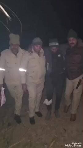 बेहट: शेरपुर पेलो की पुलिया पर हुई मुठभेड़ में पुलिस की गोली पैर में लगने से नशा तस्कर घायल