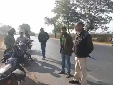 कवर्धा: ग्राम धरमपूरा में तेज रफ्तार दो बाइकों की आपस में हुई टक्कर, दो लोग घायल, पिपरिया अस्पताल में भर्ती