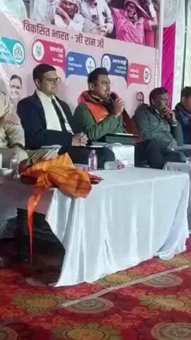 सिकराय: दौसा जिला प्रभारी मंत्री कर्नल राज्यवर्द्धन राठौड़ ने पांचोली गांव में रात्रि चौपाल में की जनसुनवाई, बिजली गुल