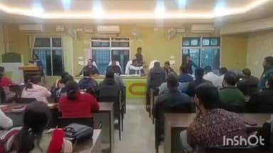 ସମ୍ବଲପୁର ମ୍ୟୁନିସିପାଲଟି: ଜିଲ୍ଲା ସ୍ତରୀୟ ୭୭ ତମ ସାଧାରଣତନ୍ତ୍ର ଦିବସ ପାଳନ ଉପଲକ୍ଷେ ଏକ ପ୍ରସ୍ତୁତି ବୈଠକ ଅନୁଷ୍ଠିତ