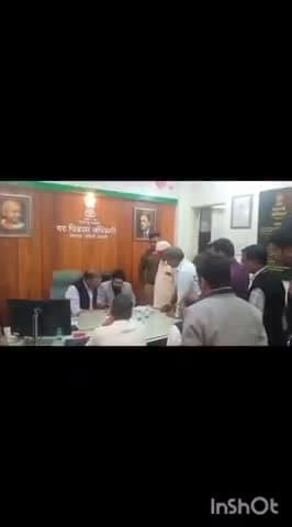 सावनेर: जिल्हाधिकाऱ्यांच्या दरबारात थेट संवादात शेतकऱ्याने केला कागदपत्रे विकासाचा भांडाफोड