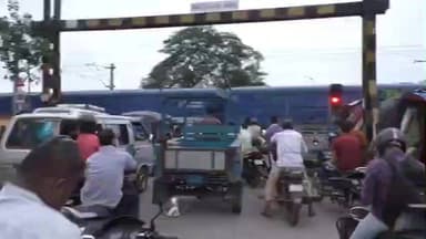 પલસાણા: ચલથાણ રેલવે ફાટક એલસી/૧૩ ત્રણ દિવસ માટે બંધ રહેશે વાંકાનેડા ફટકનો ઉપયોગ કરવા વિનંતી કરી