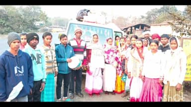 गोपीकांदर: गोपीकांदर से सैकड़ों साफा होड़ समुदाय के लोग मंदार हिल के लिए रवाना हुए