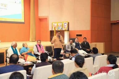 আজাৰা: বশিষ্ঠস্থিত ৰাজ্যিক কাৰ্যালয়ত জিলা প্ৰভাৰী আৰু সহ-প্ৰভাৰীসকলৰ সৈতে গুৰুত্বপূৰ্ণ সাংগঠনিক বৈঠক বিজেপিৰ