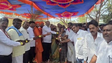 ಹಗರಿಬೊಮ್ಮನಹಳ್ಳಿ: ಪಟ್ಟಣದಲ್ಲಿ ನೂತನ ಪುರಸಭೆಯ ಕಟ್ಟಡ ನಿರ್ಮಾಣಕ್ಕೆ ಭೂಮಿ ಪೂಜೆ ನೆರವೇರಿಸಿ ಚಾಲನೆ ನೀಡಿದ ಶಾಸಕ ಕೆ. ನೇಮಿರಾಜ್ ನಾಯ್ಕ್