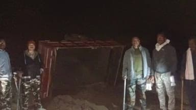 महागाव: तालुक्यातील काळी दौ. परिसरात अवैध वाळू वाहतुकीवर वनविभागाची मोठी कारवाई; ५ लाख १० हजाराचा मुद्देमाल जप्त