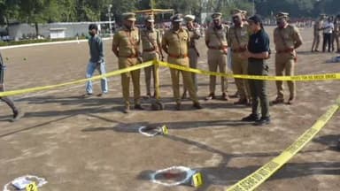 अकोला: विशेष पोलीस महानिरीक्षक रामनाथ पोकळे यांच्याकडून अकोला पोलीस दलाचे वार्षिक निरीक्षण